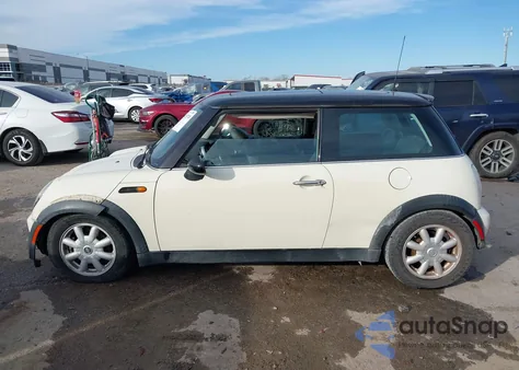2004 Mini Cooper from USA, damaged, VIN WMWRC33494TJ59809